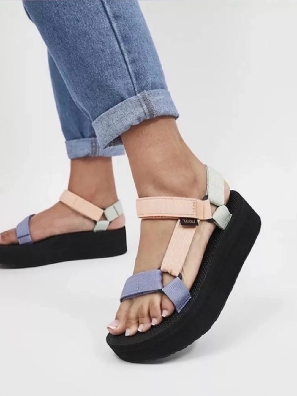 Teva Flatform Universal Sherbert Multi Flatform Sandals Women's Size 11 NWOT